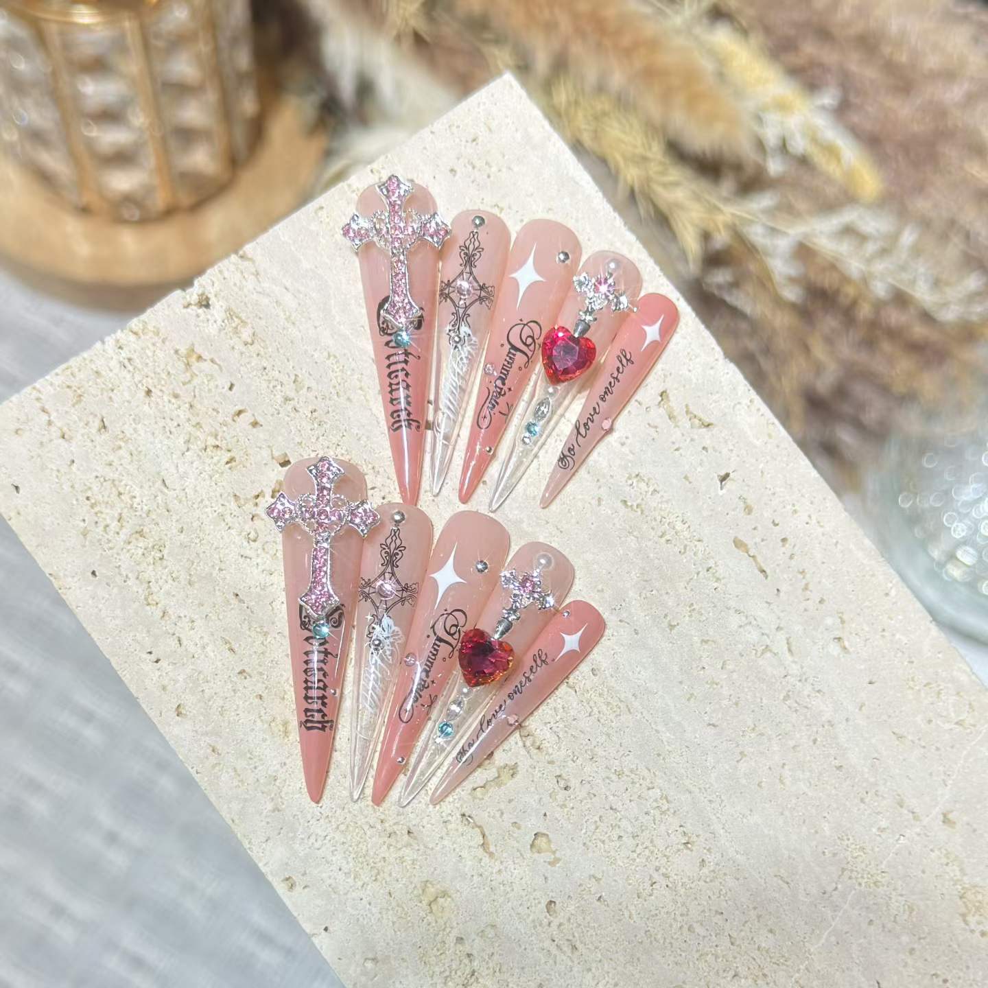 Handmade press-on nails wholesale with hand-painted art and 3D detail
